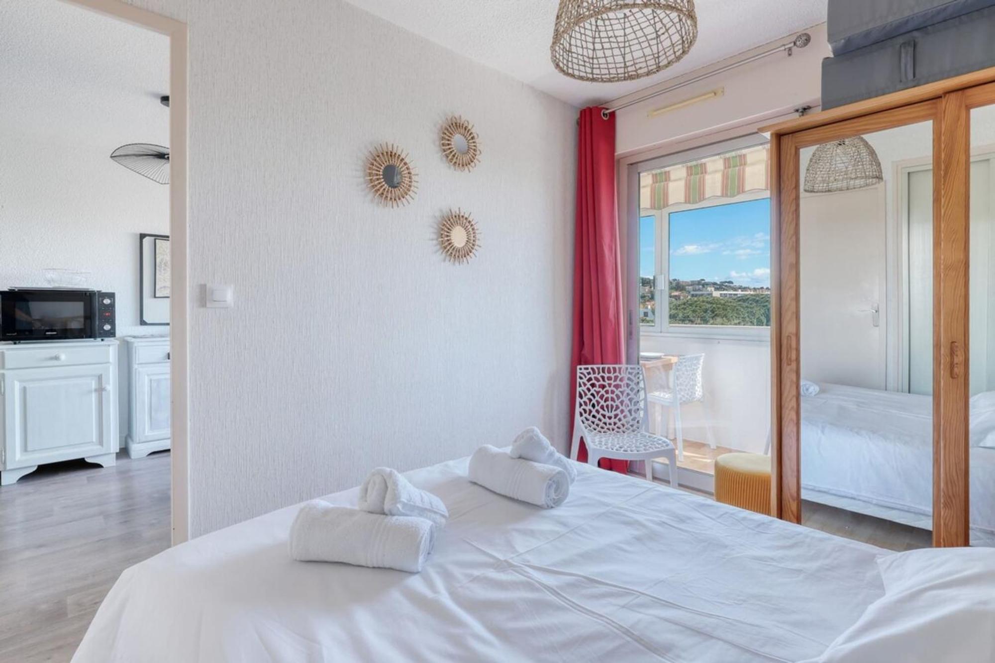 T2 600 M From The Beach! Air-Conditioned Le Lavandou Exteriér fotografie