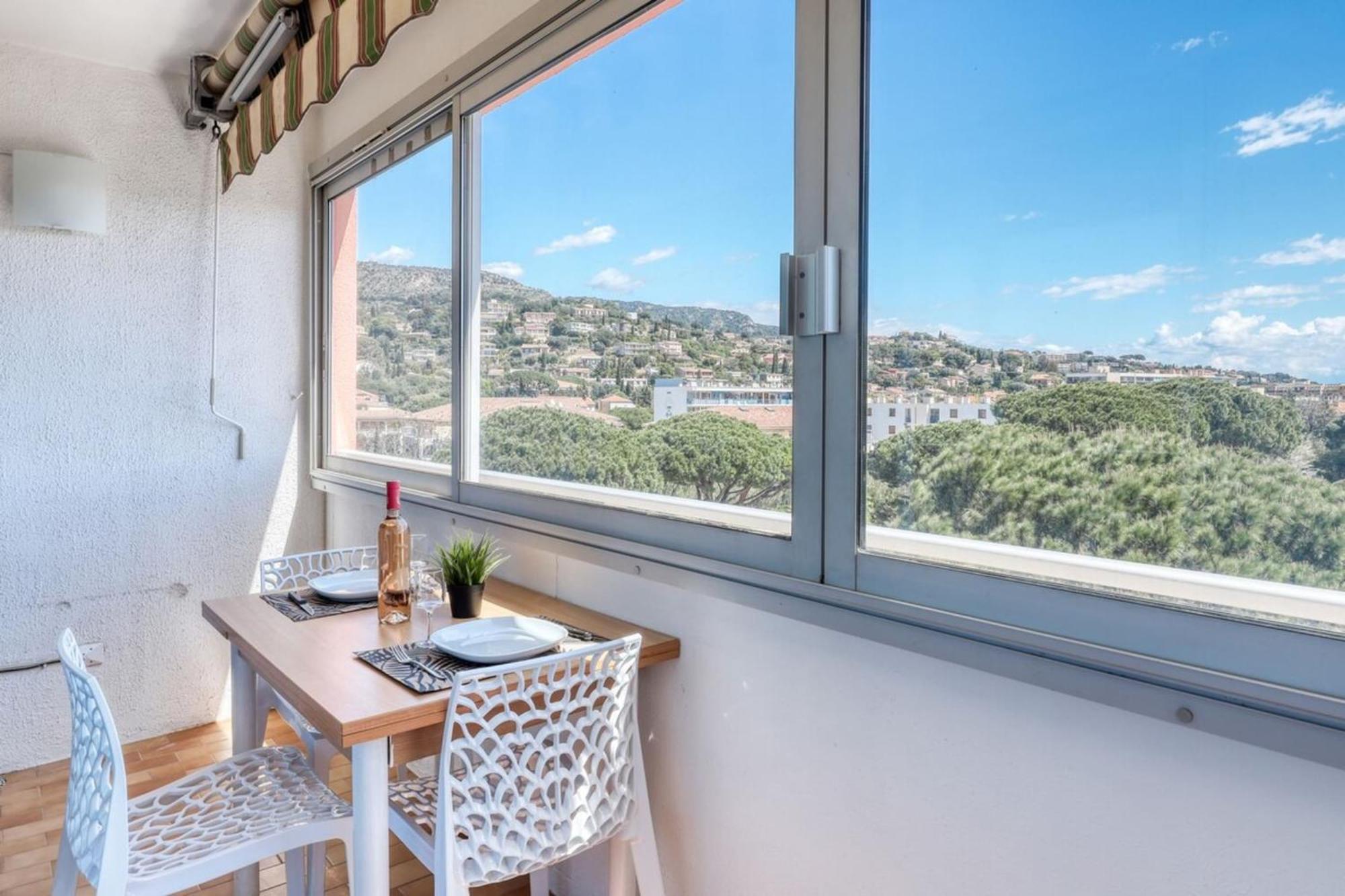 T2 600 M From The Beach! Air-Conditioned Le Lavandou Exteriér fotografie